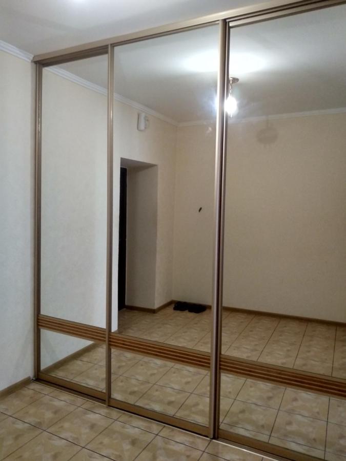 Апартаменти Липинського3,Поруч Порт Сіті 루치크 외부 사진